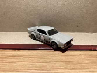 Hot Wheels Loose / Nissan Skyline 2000GT-R LBWK / Gray