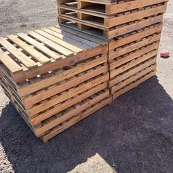 42x42 Wood Pallets 