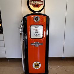 Priced To Sell! Harley Davidson Gas pump restored vintage Bennett 756