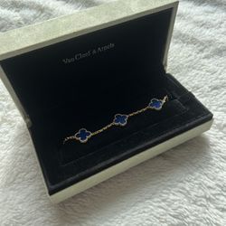Van Cleef & Arpels Vintage Alhambra bracelet, 5 motifs 