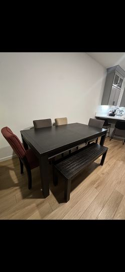Dining Room Table 