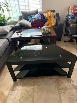 Free!! BlackGlass table/ tv stand