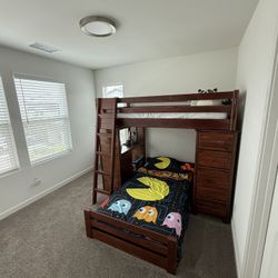 Beautiful Like New Bunk Beds With Desk And Drawers