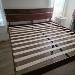 Wooden Bed Frame with Headboard