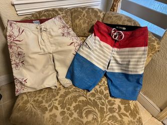 2 beachwear shorts