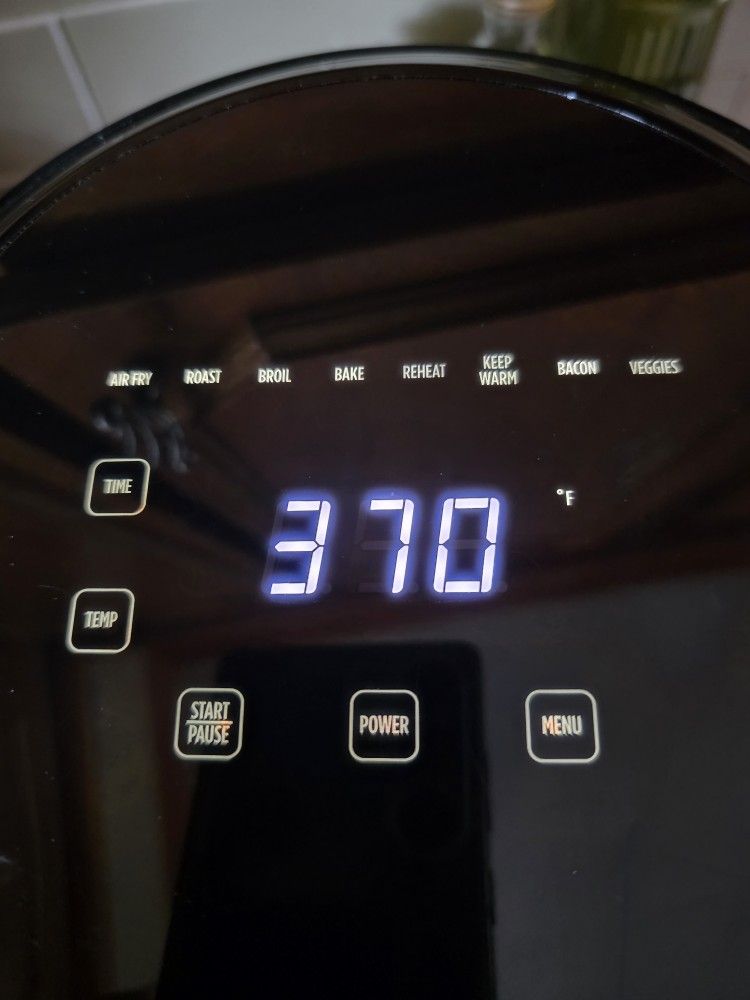 3.7qt Crux Touchscreen Air Fryer