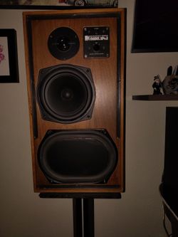 Kef 104 b speakers.