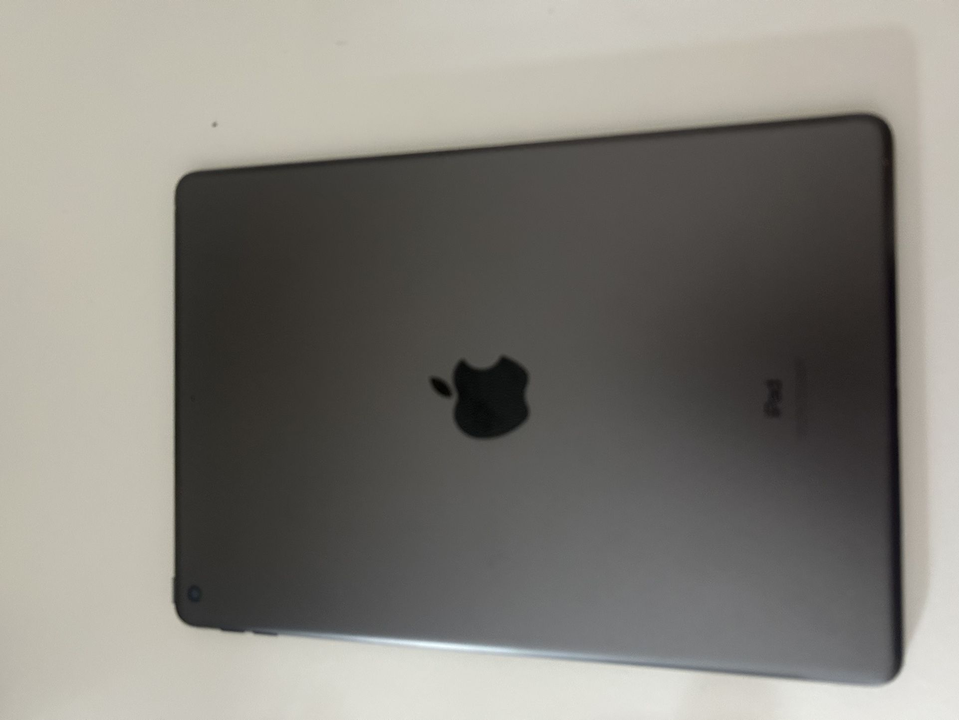Ipad 9th generational (2021) in silver
