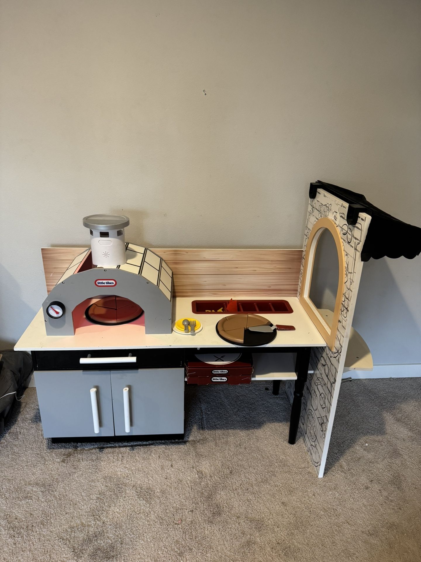 Kids Pizza Kitchen