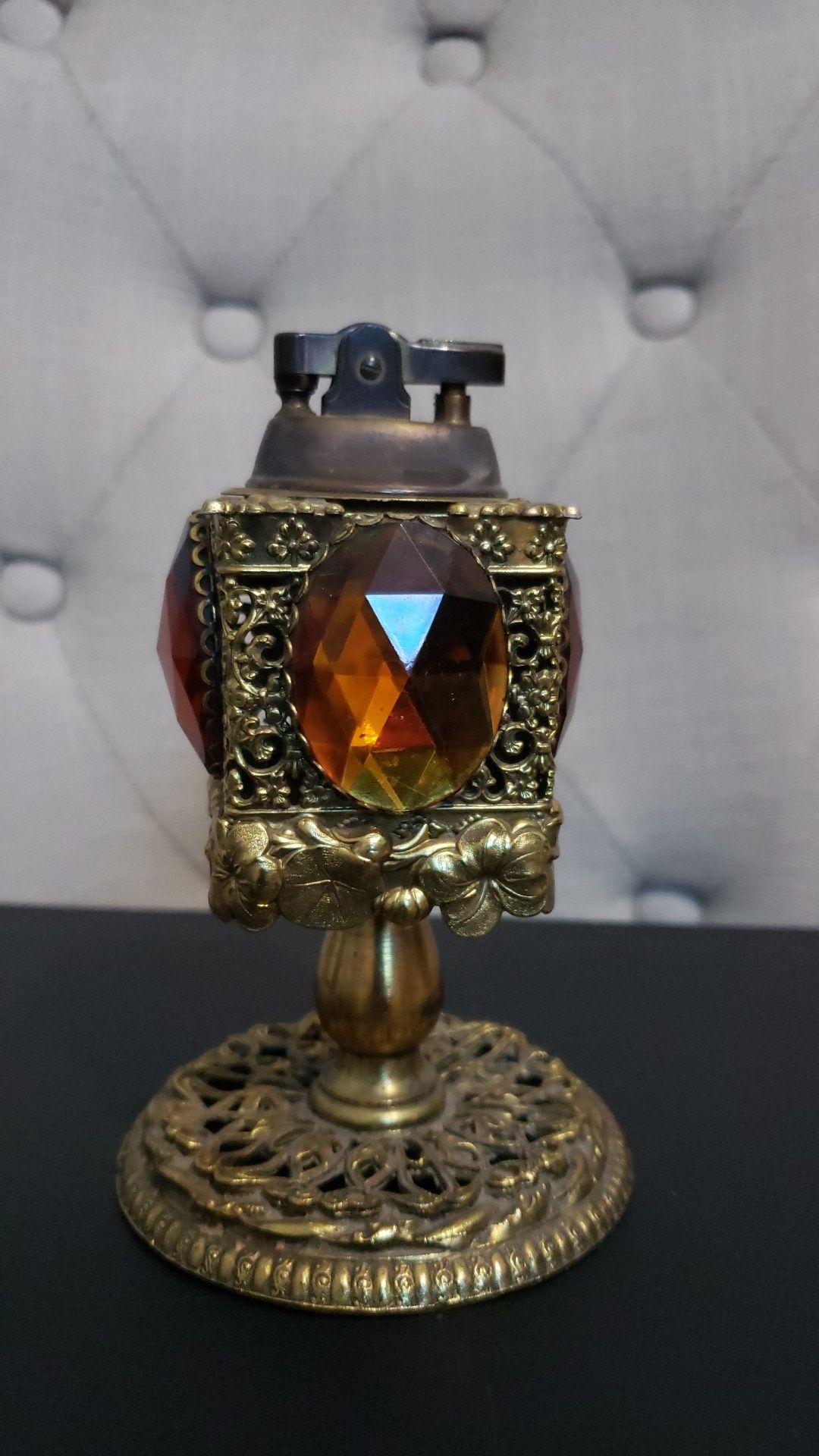 ANTIQUE VINTAGE BRASS JAPANESE CRYSTAL TABLE TOP CIGARETTE LIGHTER for