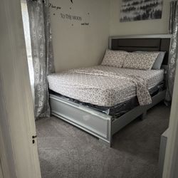 Queen Bed