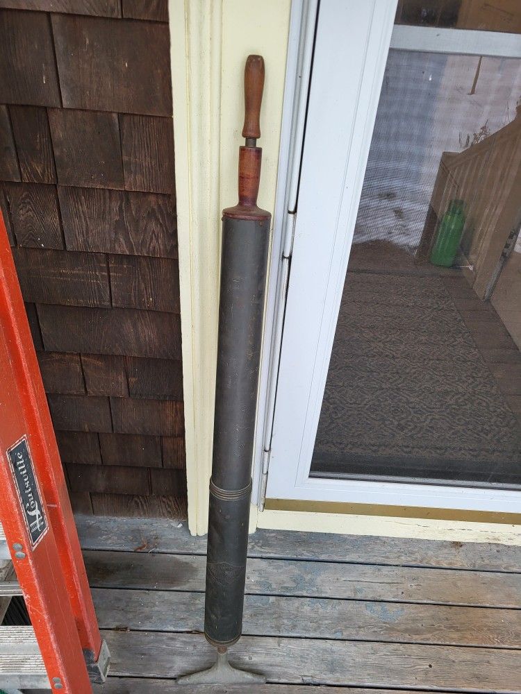 Antique 1910 Vacuum