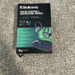 Skull Candy earbuds 