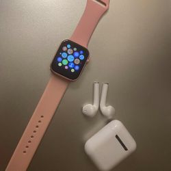 Smartwatch And Earbuds 