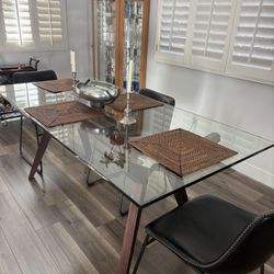 New Dining Table + 4 Chairs 