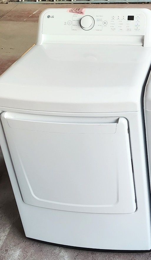 LG Washer & Gas Dryer Set