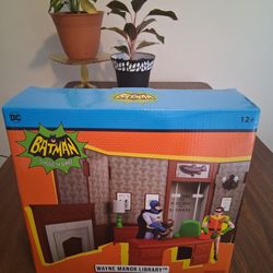 Batman Classic TV Series: Wayne Manor Library ( New/ Unopened)