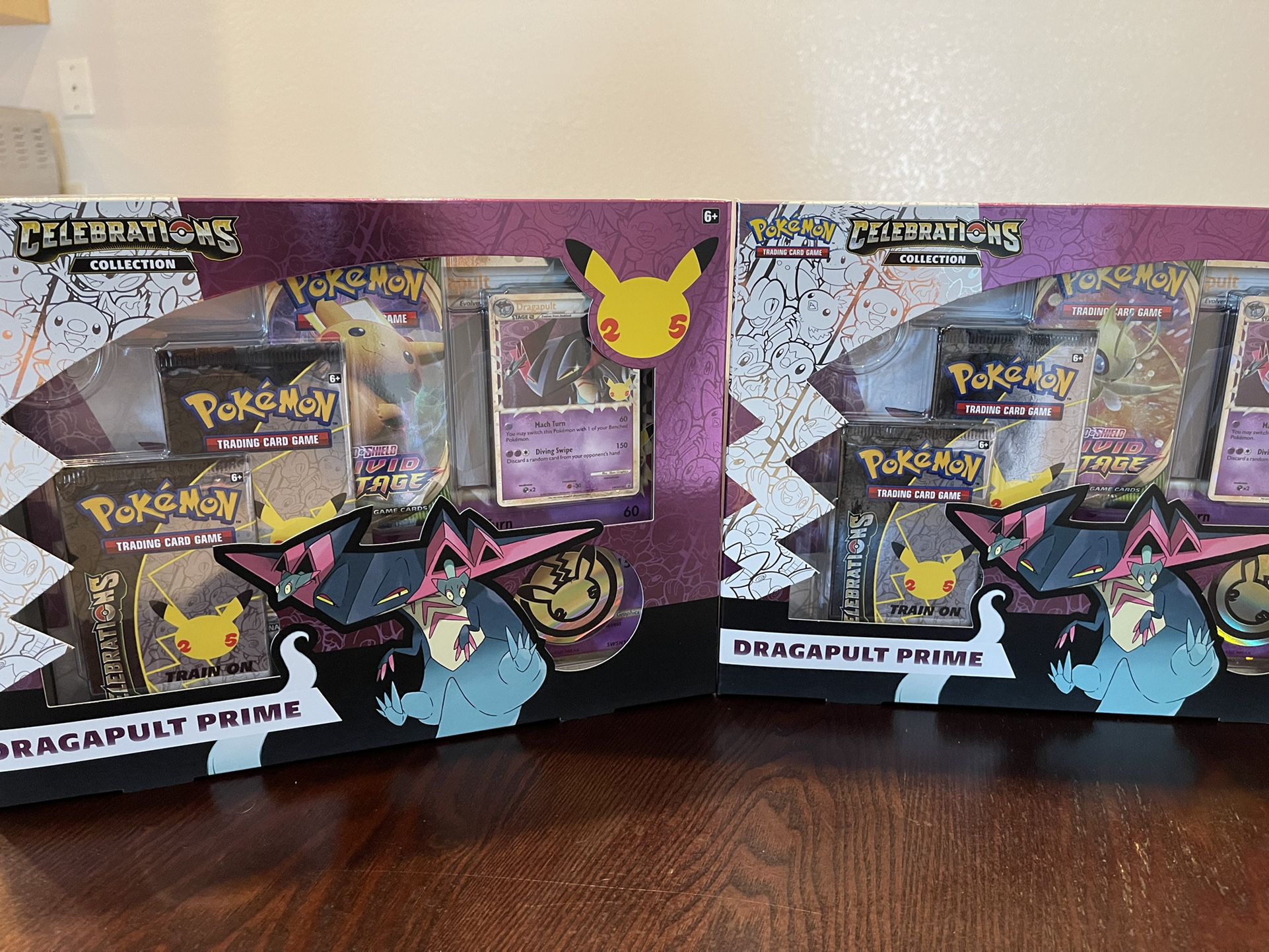 Pokémon Celebrations Dragapult Prime Pin Box  X 1 