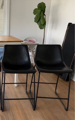 Black leather Counter Height Barstools