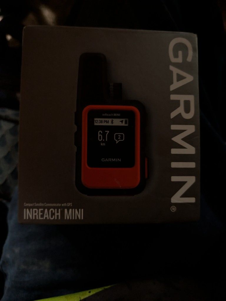 GARMEN I REACH MINI SATELLITE COMUNICATION EITH GPS