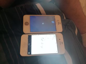 2 Apple Lock Phones