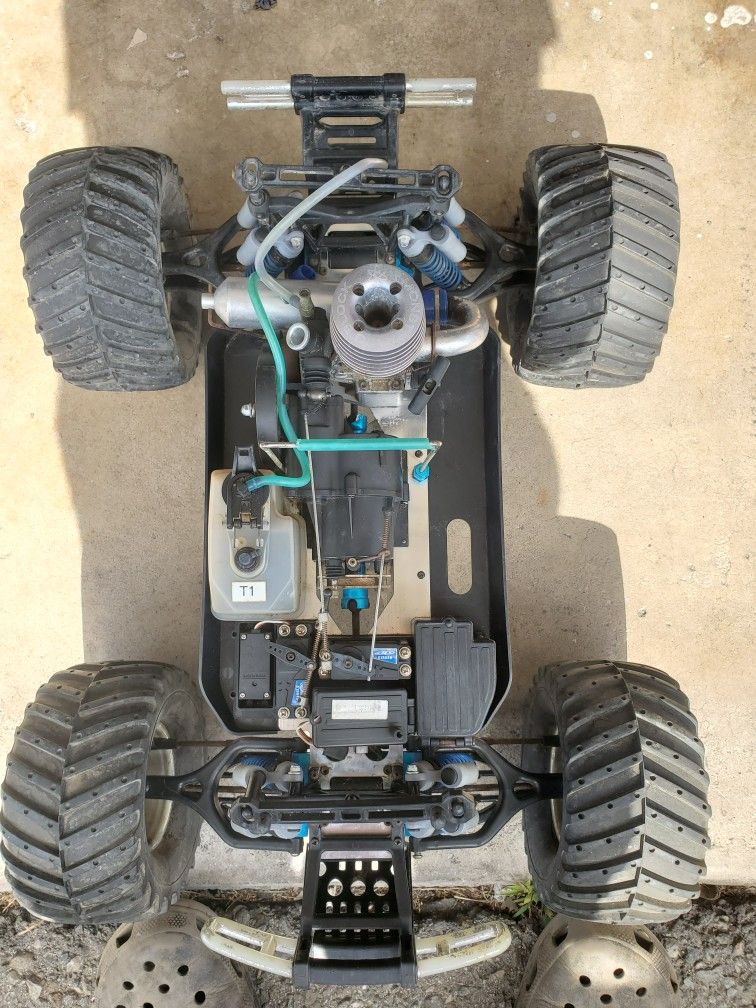 RC Car Team Associated Nitro Monster Truck Parts Car