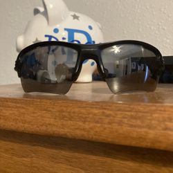	Oakley Sunglasses – PRIZM Lenses