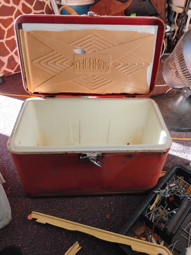 AntiquethermosIcechest