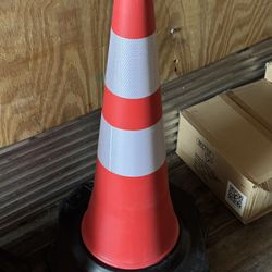 24” Stackable Traffic Safety Cone