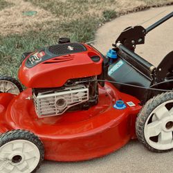 Great TORO lawnmower