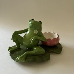 Partylite Porcelain Frog with Lily pad Tea light Candle Holder