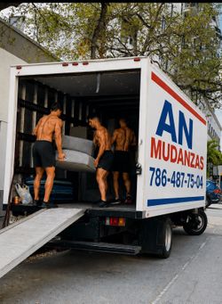 Mudanzas dentro de miami y fuera
