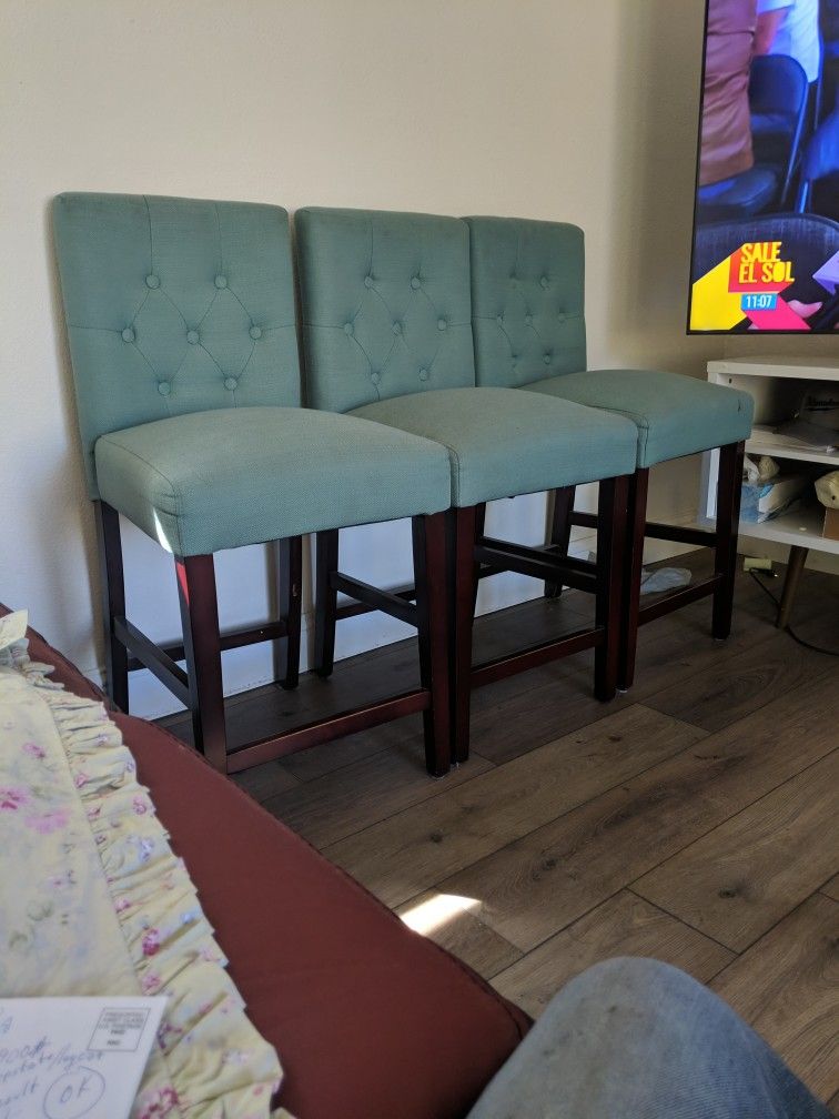 3 counter stools