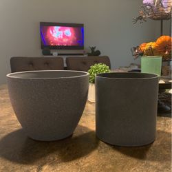 Plastic potting Planters NEW $6 Each