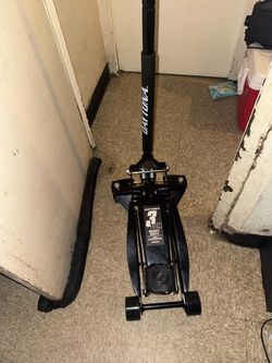 DAYTONA 3 Ton Professional Floor Jack with RAPID PUMP, Black