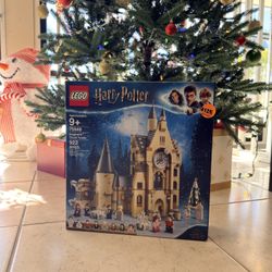 LEGO RETIRED HARRY POTTER HOGWARTS CLOCK TOWER 