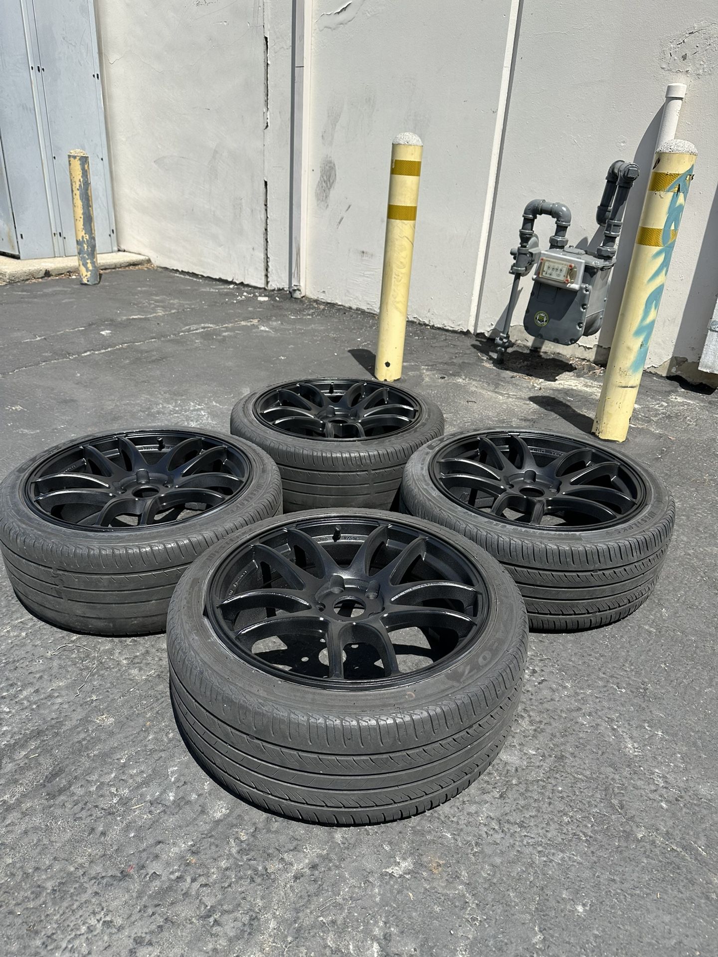 Wheels 18x8+42
