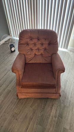 LA-Z-BOY Chair.