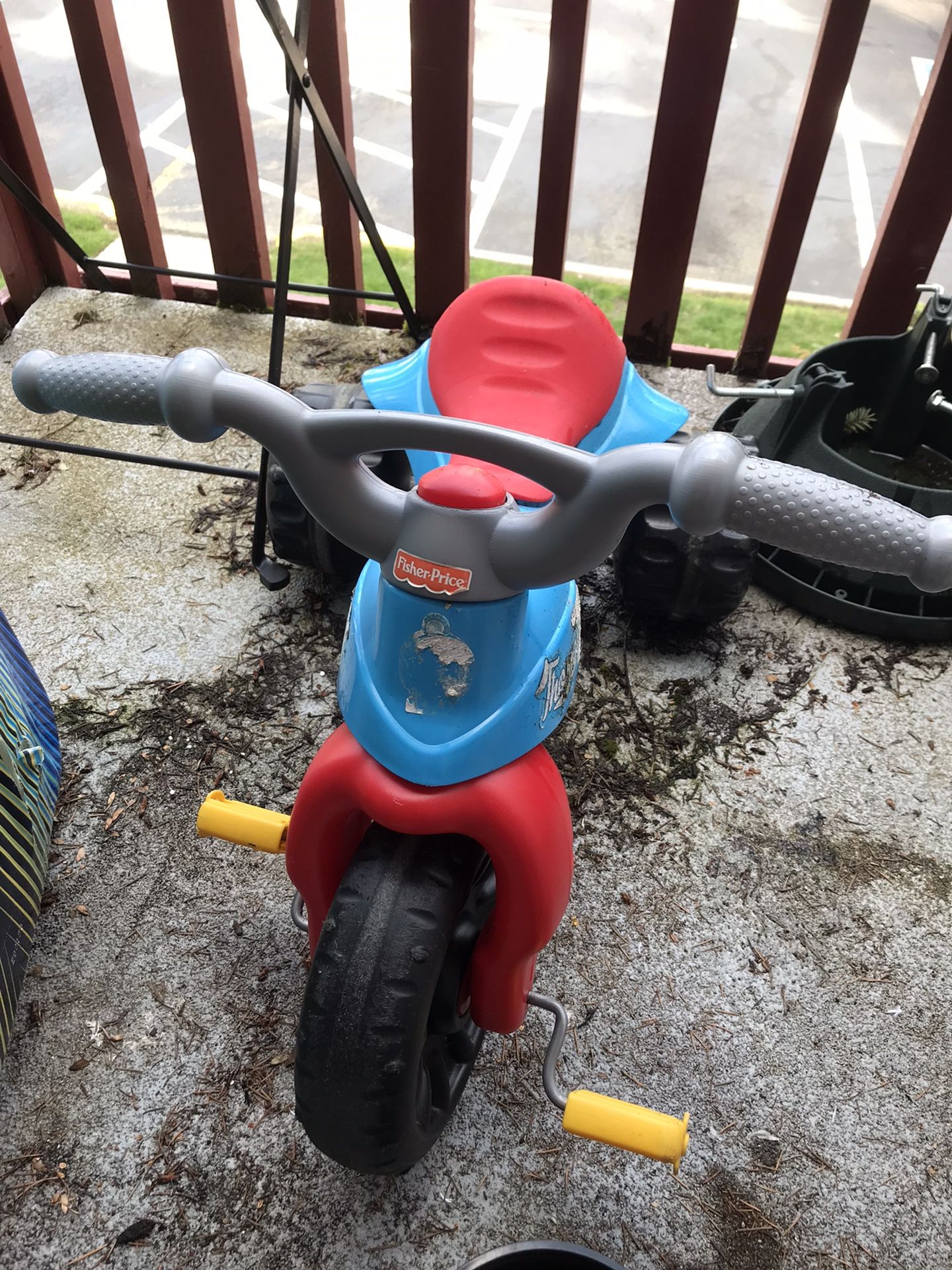 Thomas and Friends Tough Trike, Ride-On Toy Tricycle for Toddlers and Preschool Kids