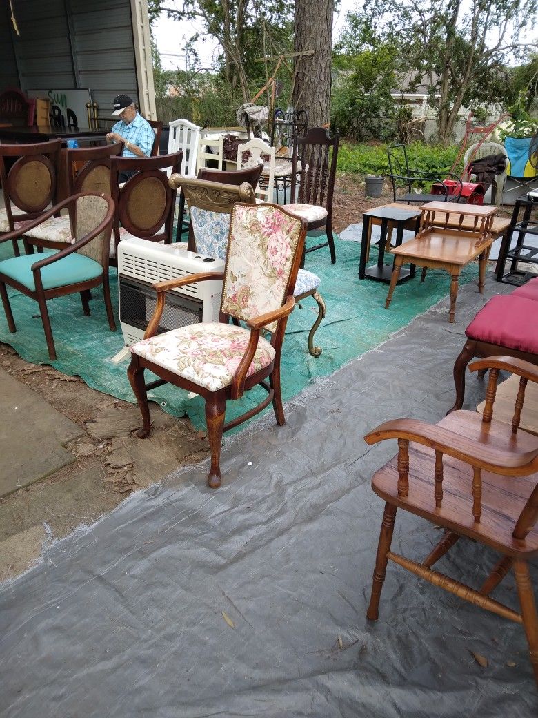 Dining Chairs $20 Each
