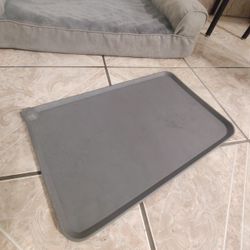 Rubber Mat for Pet Food