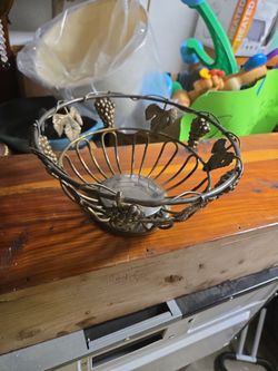 Goldinger Vintage Silver Plated Wire Basket