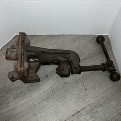 Vintage NYE Bench Post Pipe Vise Yoke Clamp Pat Nov 1924 Antique USA