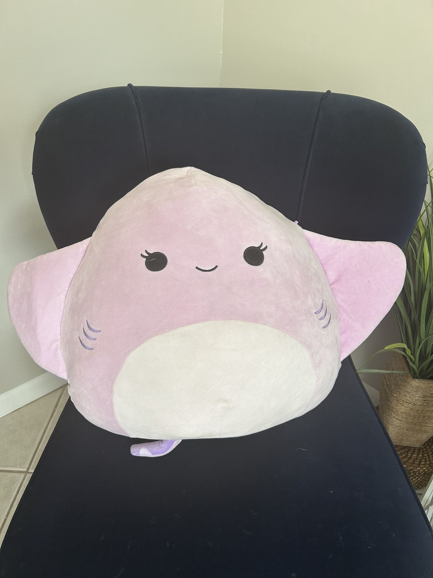 16in Aziza the manta ray squishmallow