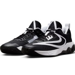  Nike Giannis Immortality 3 Shoes Mens Size 12. NEW