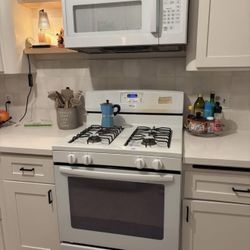 Gas Stove & Microwave Combo