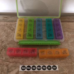 Daily Pill Box 4 Times a Day Pill Organizer Monthly Pill Case Rainbow 7 Day 28 Cell Box
