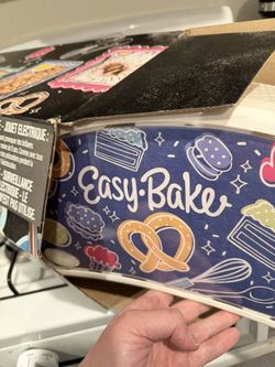 Easy Bake Oven  With food 