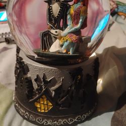 Jack Skelljngton And Sally Snow Globe