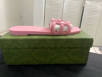 Women’s Gucci Interlocking Sandals
